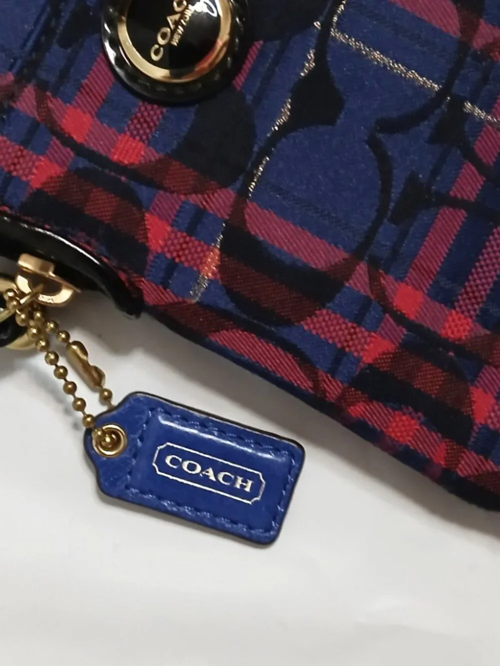 Vintage Y2K NWOT Coach Julia Tartan Plaid Universal ZIpper Wristlet Wallet